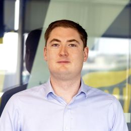 帕特·卡什影片突显现金回报的信息_TMGM官网
